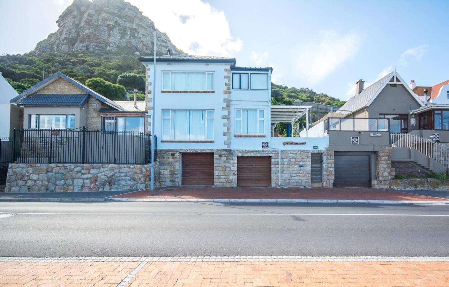 Modern Beach Apartment By Open Home Kalk Bay Esterno foto