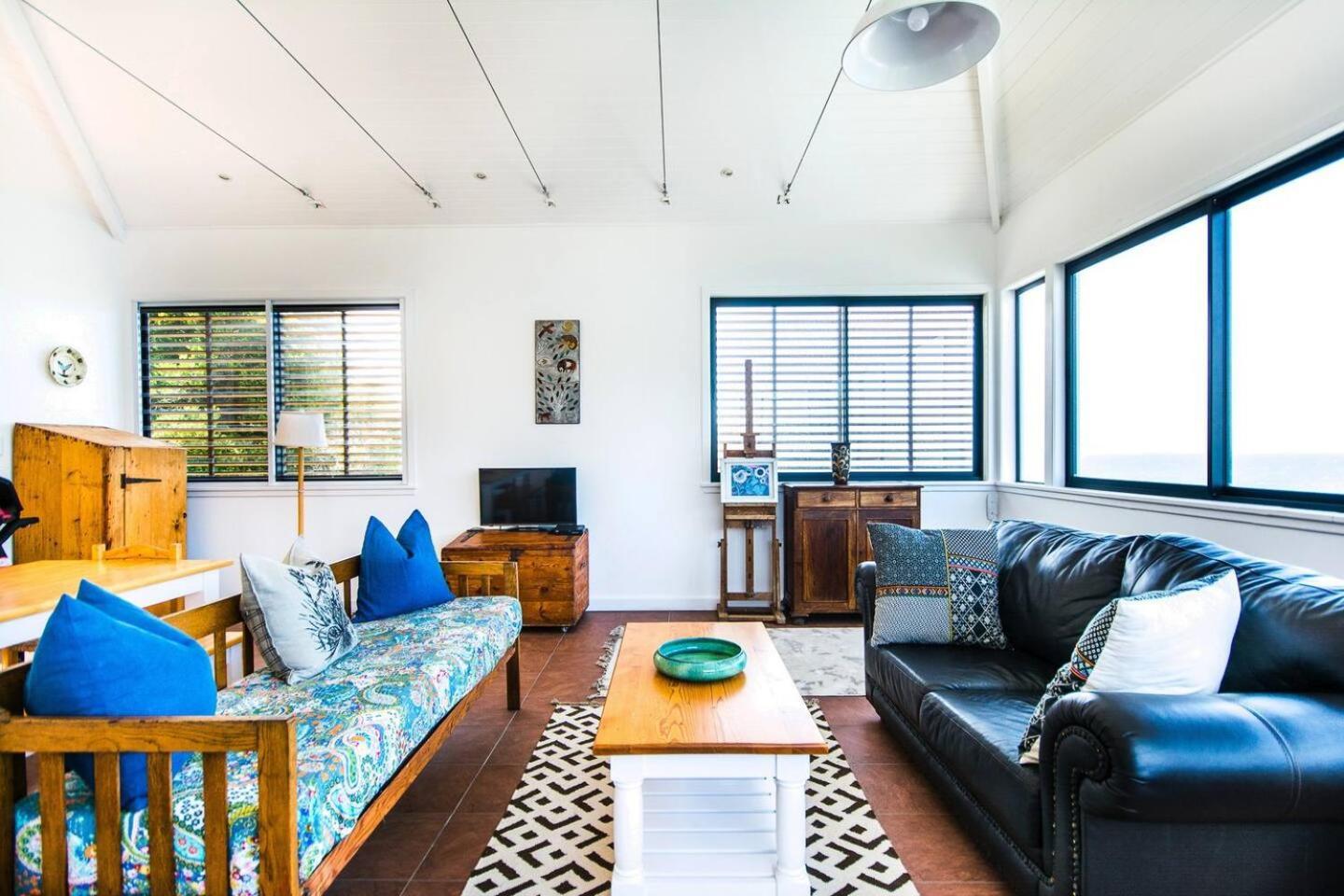 Modern Beach Apartment By Open Home Kalk Bay Esterno foto