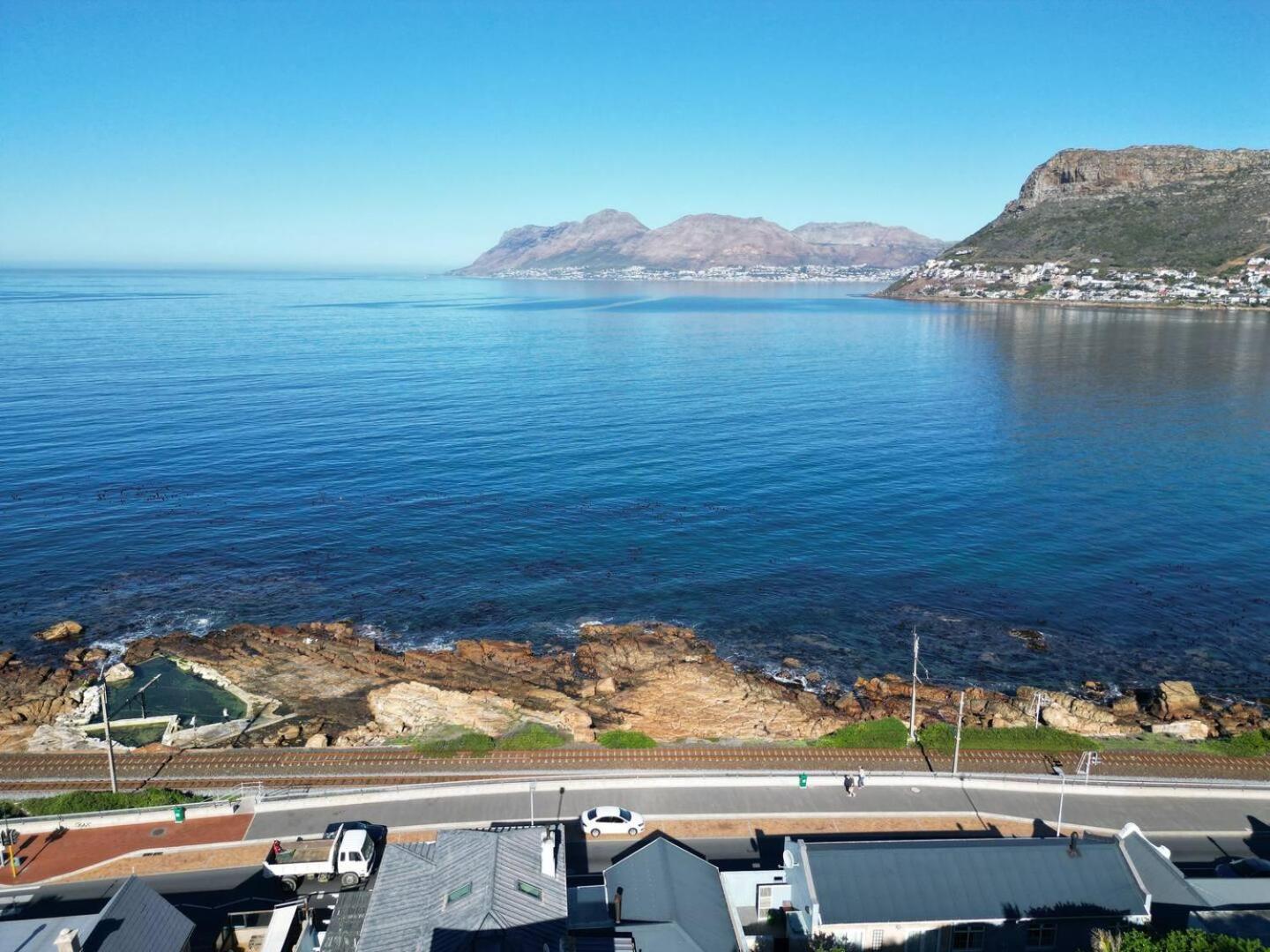 Modern Beach Apartment By Open Home Kalk Bay Esterno foto